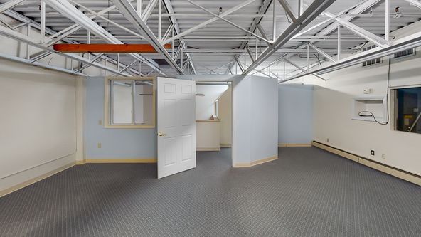 13 Westminster St, Lewiston, ME 04240